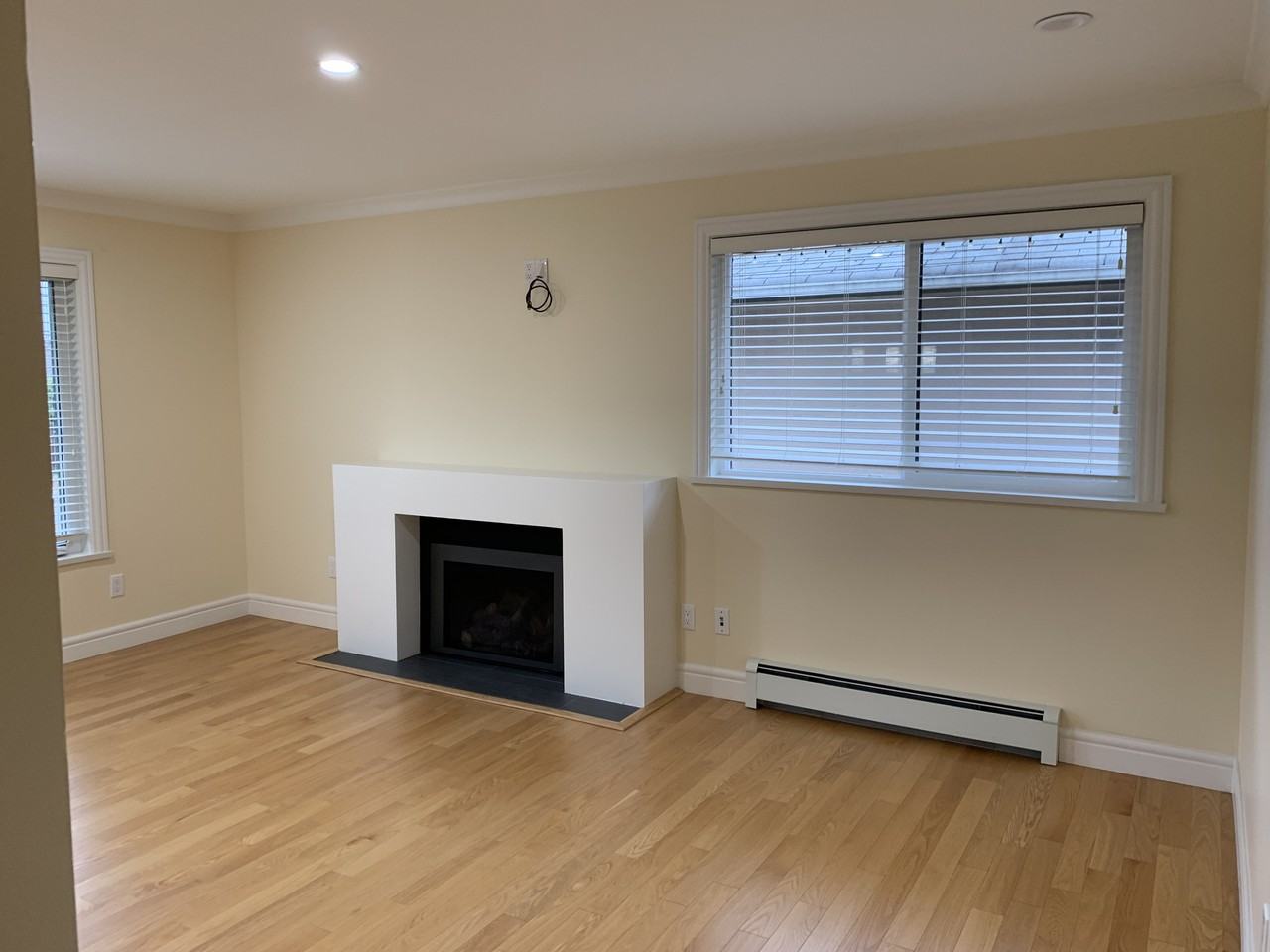 552 22nd St W - Photo 5 of 17