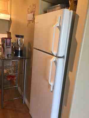 1 Bedroom | 1 Bathroom | 34 - Photo 4 of 8