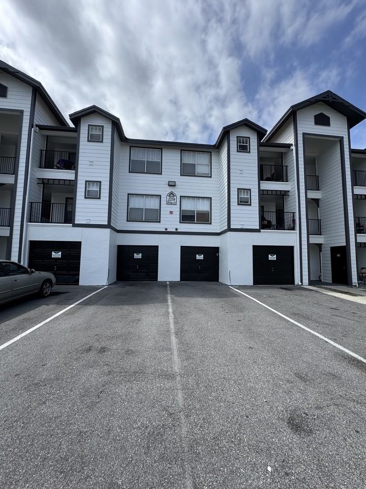 2218 Grand Cayman Ct #1