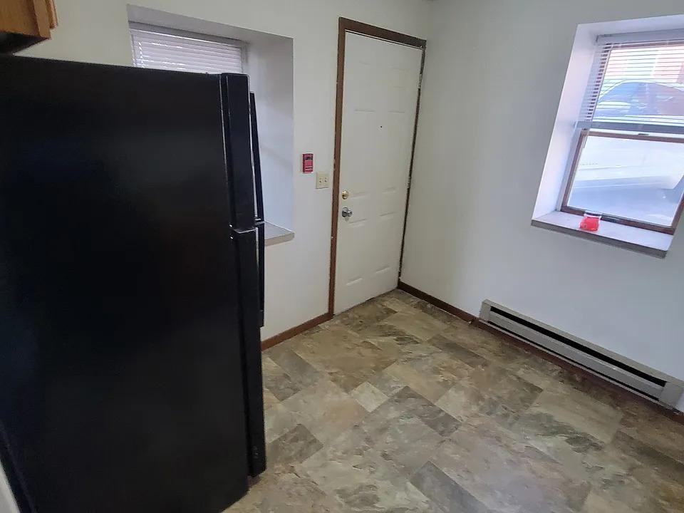 618 King St - Photo 7 of 13