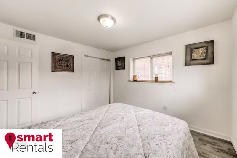 3844 Park Ave #6 - Photo 6 of 13