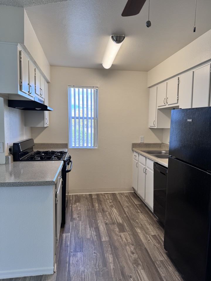 9777 N. Thornydale Road9205 #9205 - Photo 2 of 47