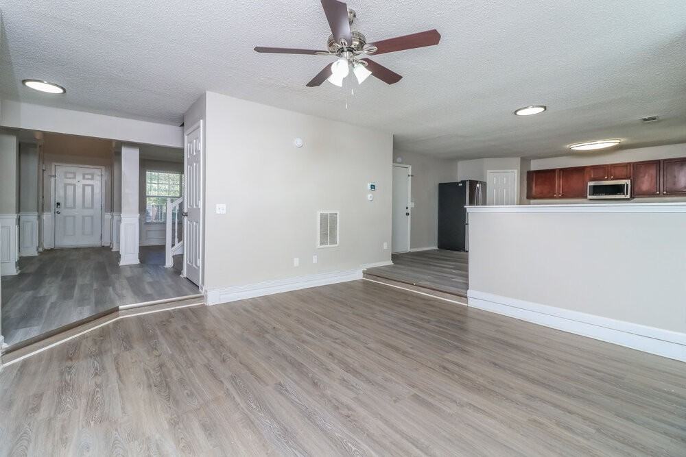 166 Birchfield Way - Photo 4 of 17