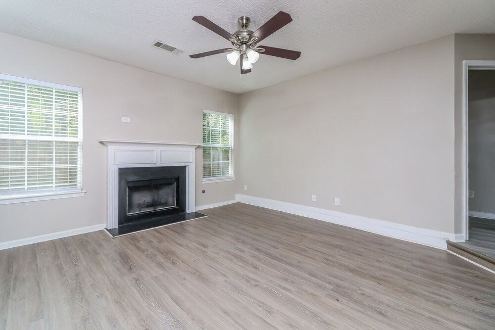 166 Birchfield Way - Photo 5 of 17