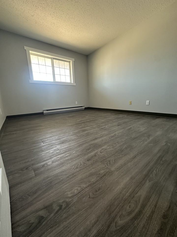 4552 4545 Veterans Way - 401 - Photo 4 of 9