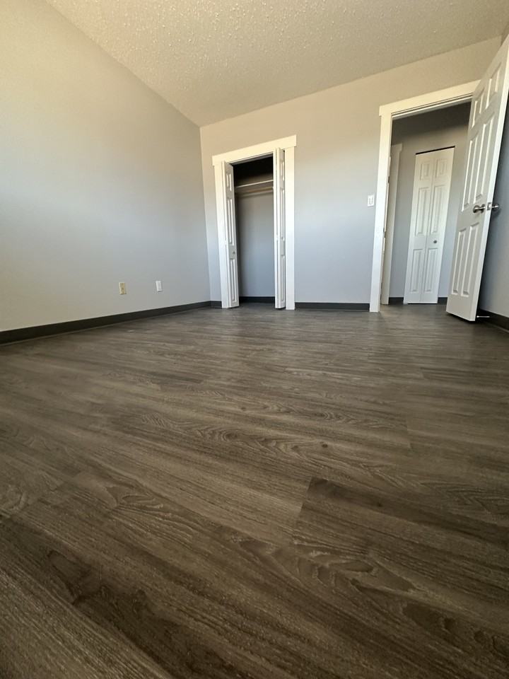 4552 4545 Veterans Way - 401 - Photo 5 of 9