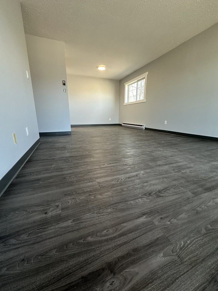 4552 4545 Veterans Way - 401 - Photo 7 of 9