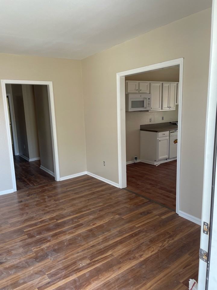 1404 N 29th St #1 - Photo 2 of 7