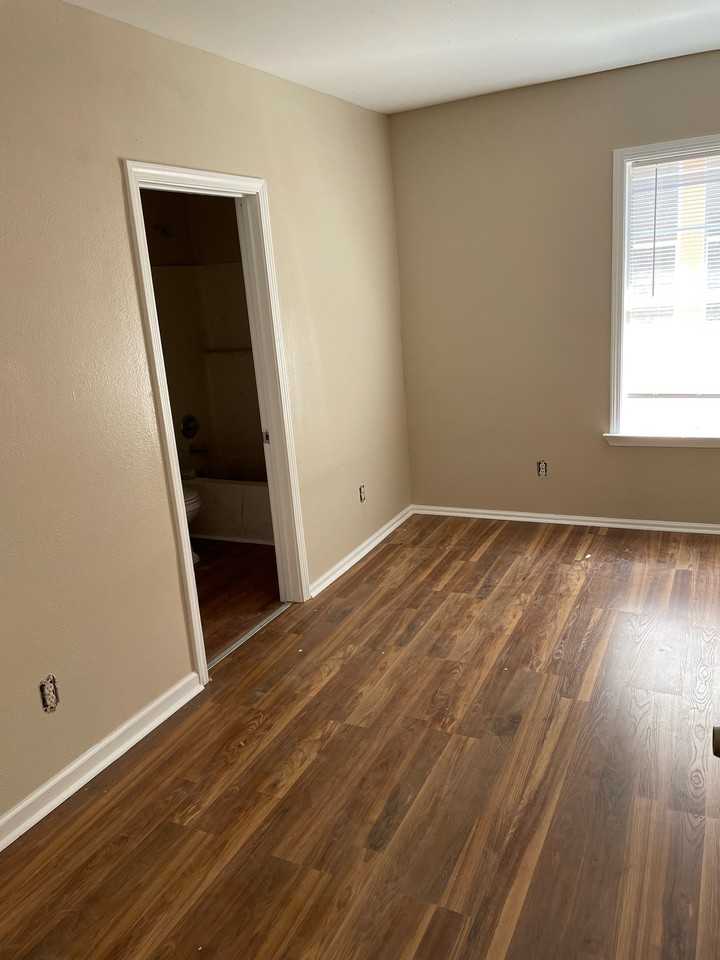 1404 N 29th St #1 - Photo 7 of 7