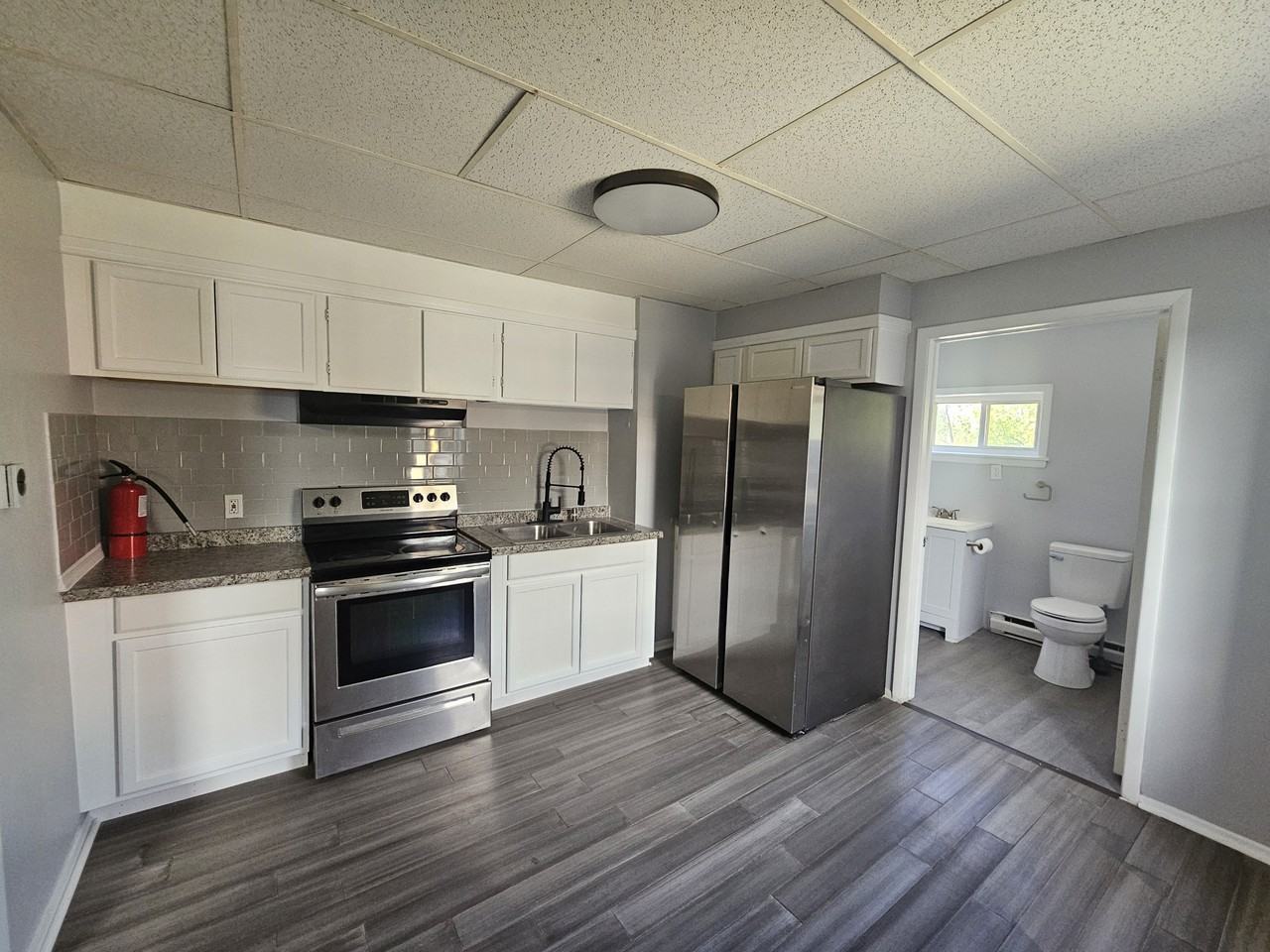 303 Gardner St #2 - Photo 5 of 8