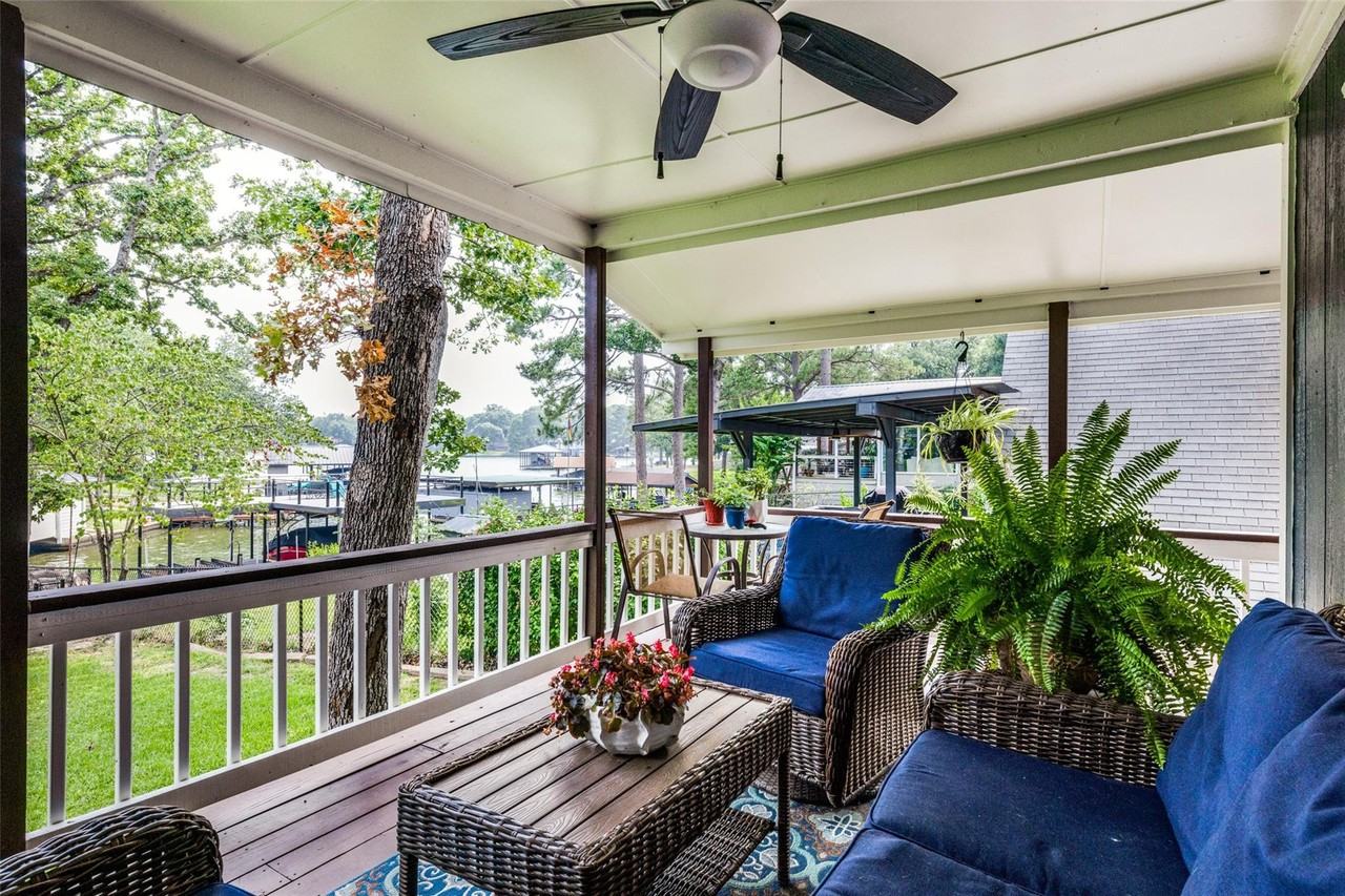 1813 Oak Shore Dr #1 - Photo 5 of 18