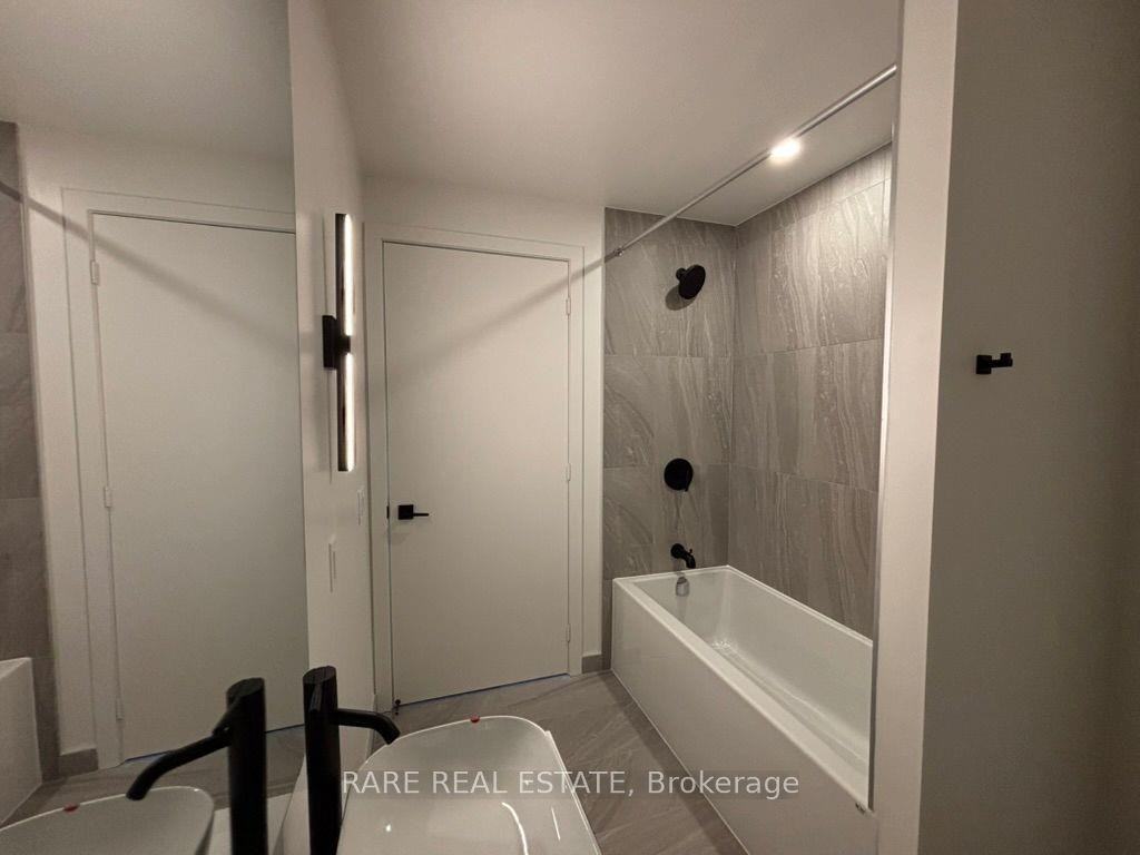 1185 Dupont Street #727 - Photo 6 of 9