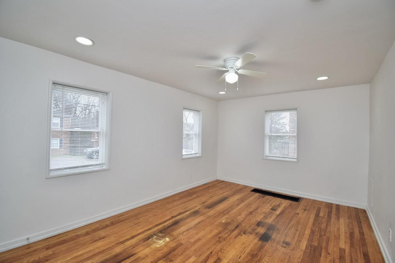 118 Glenridge Pl #D - Photo 4 of 17
