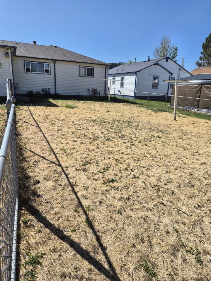 1619 E Goodale Ave #1 - Photo 3 of 7