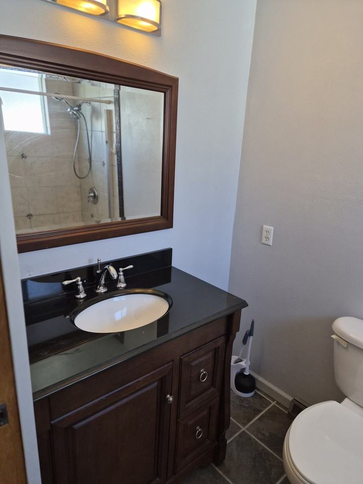 1619 E Goodale Ave #1 - Photo 7 of 7