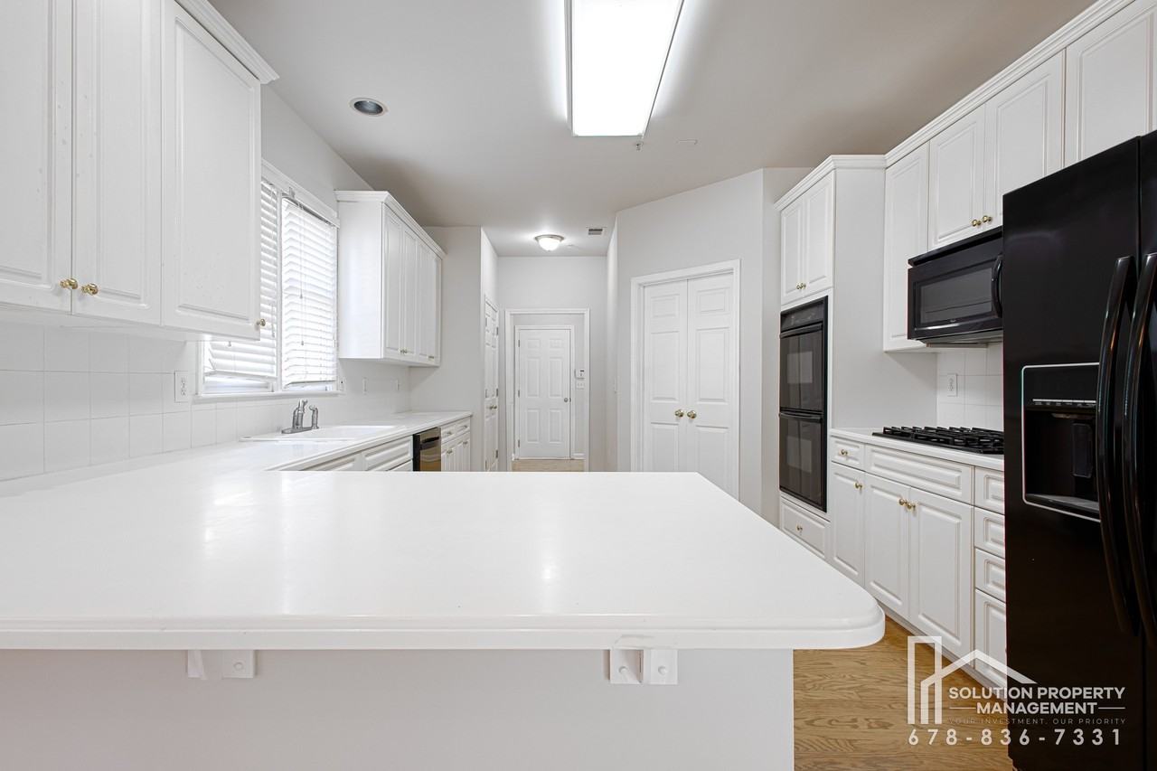 1346 Parkview Ln Nw #1 - Photo 7 of 28