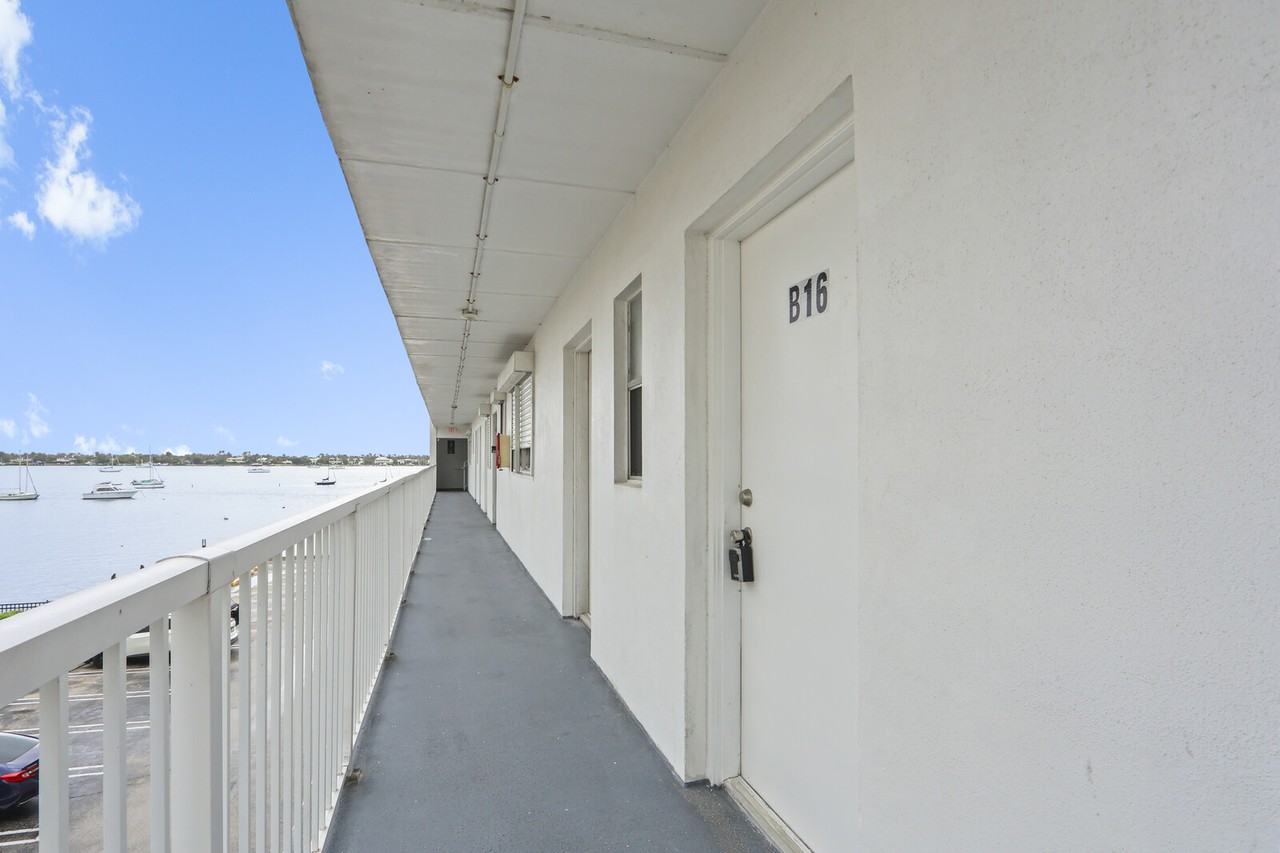 4500 N Flagler Dr #1 - Photo 6 of 28