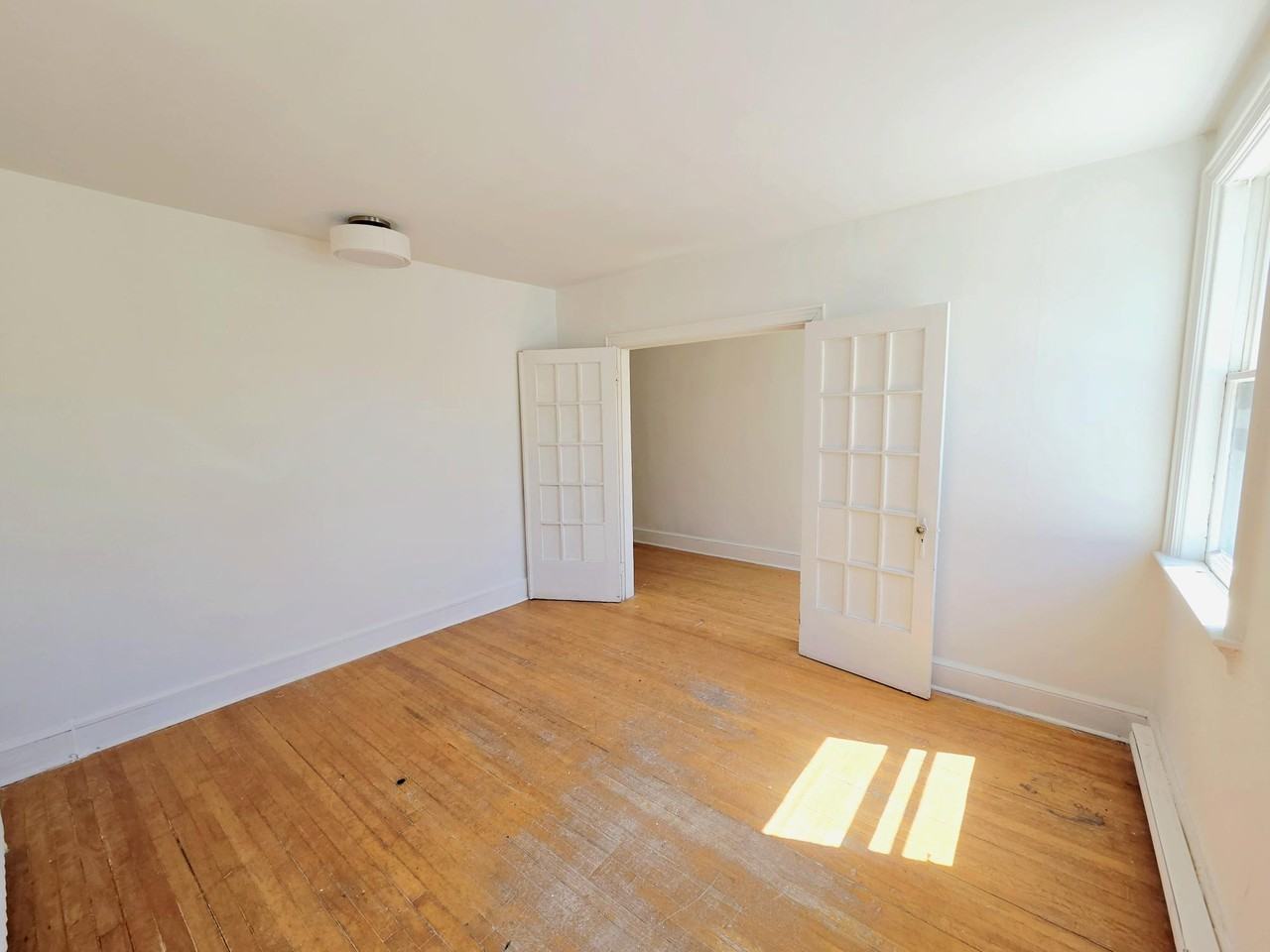 325 Main St #1 - Photo 3 of 11