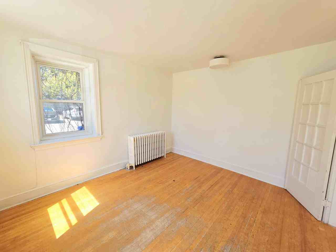 325 Main St #1 - Photo 4 of 11