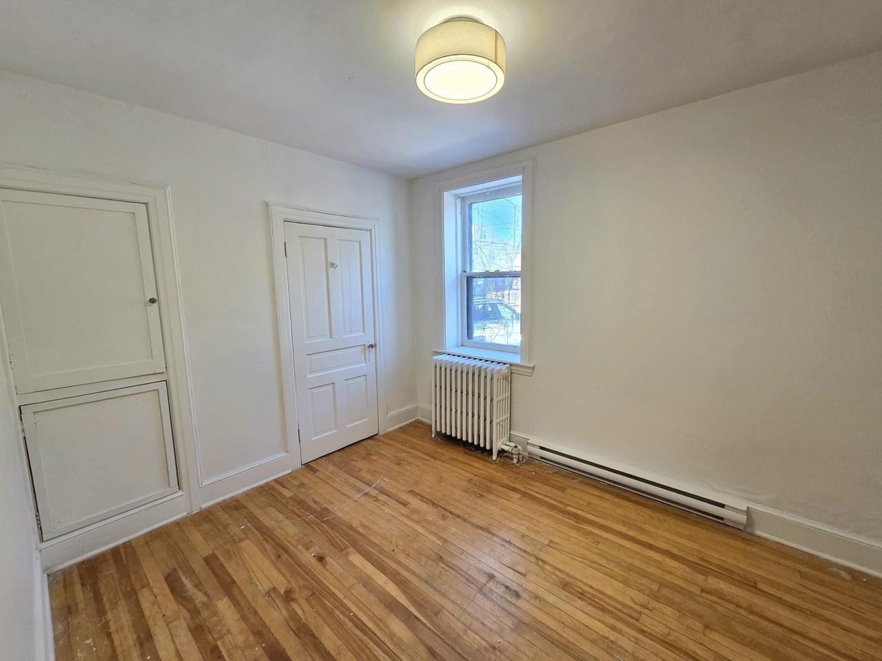 325 Main St #1 - Photo 7 of 11