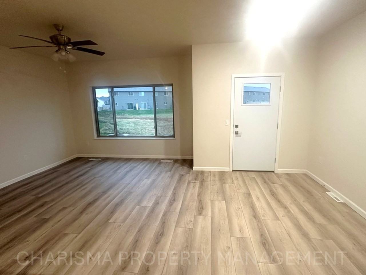 32nd Street Condominiums - Photo 5 of 22