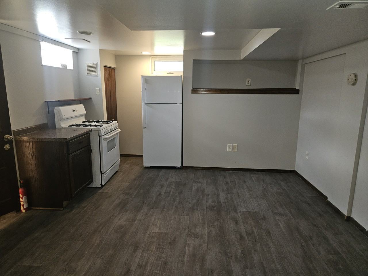 301 College Ave #LL - Photo 4 of 18