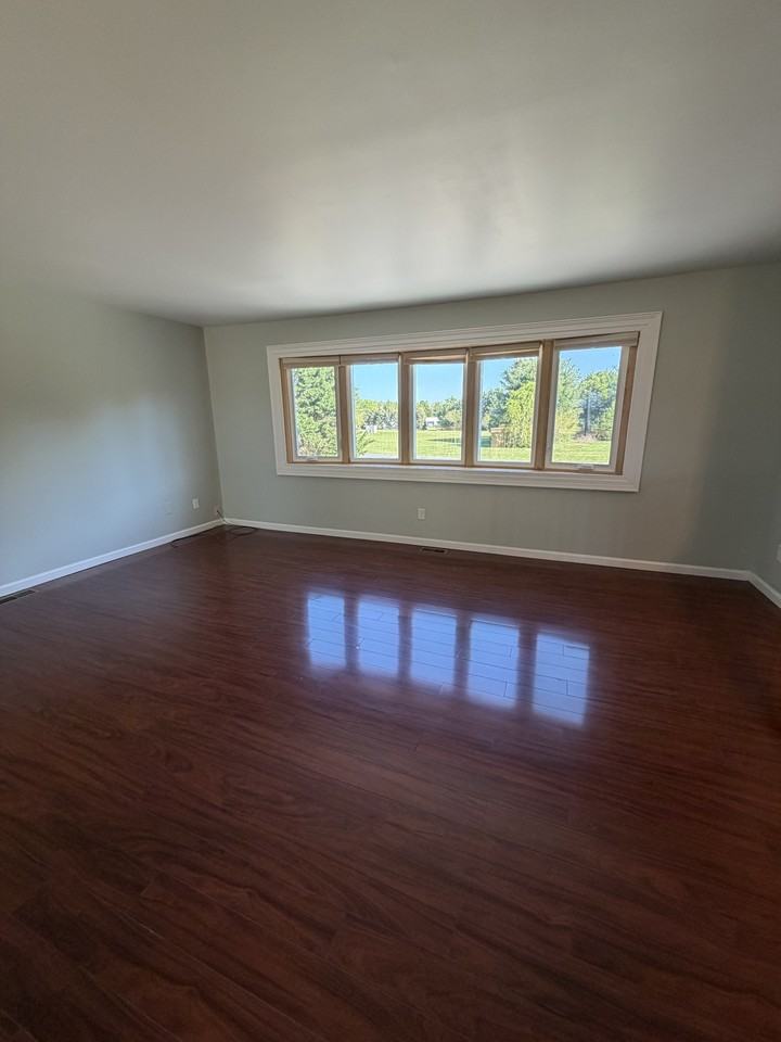 4319 Dolby Farm Rd #1 - Photo 4 of 17