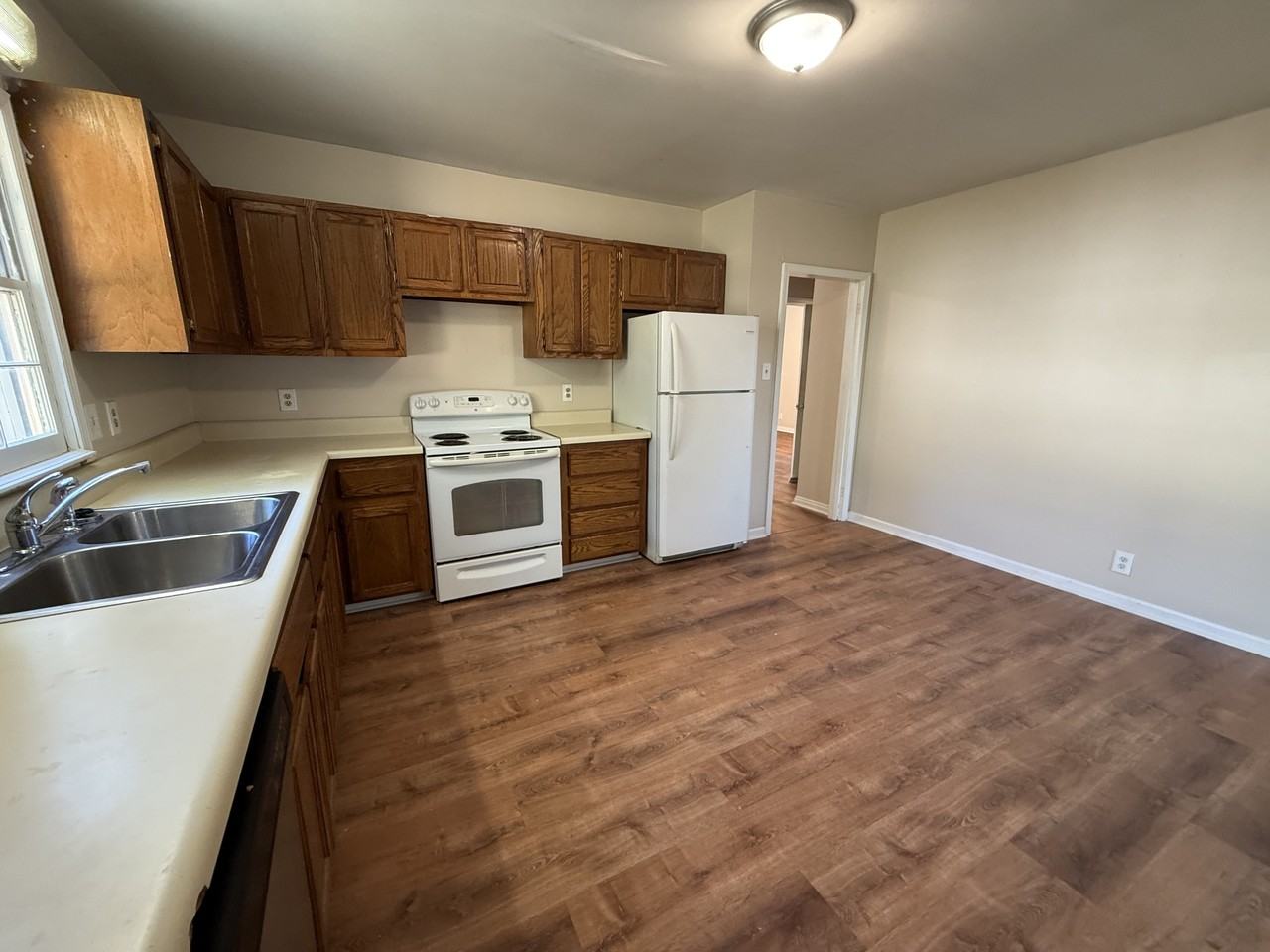 650 Avenue F Ne #1 - Photo 7 of 13