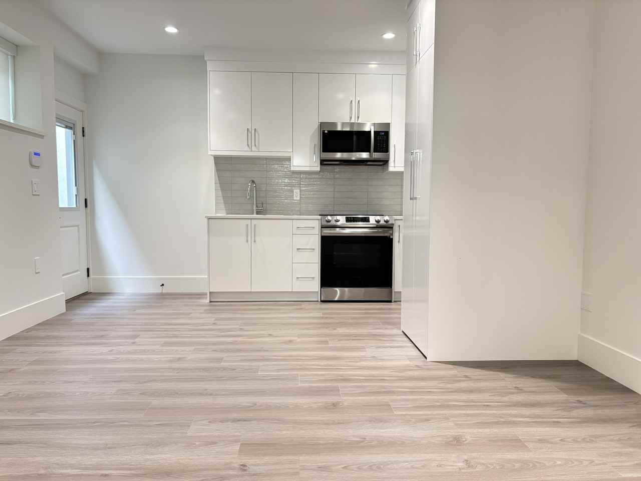 7495 Aubrey St Bsmt - Photo 2 of 9