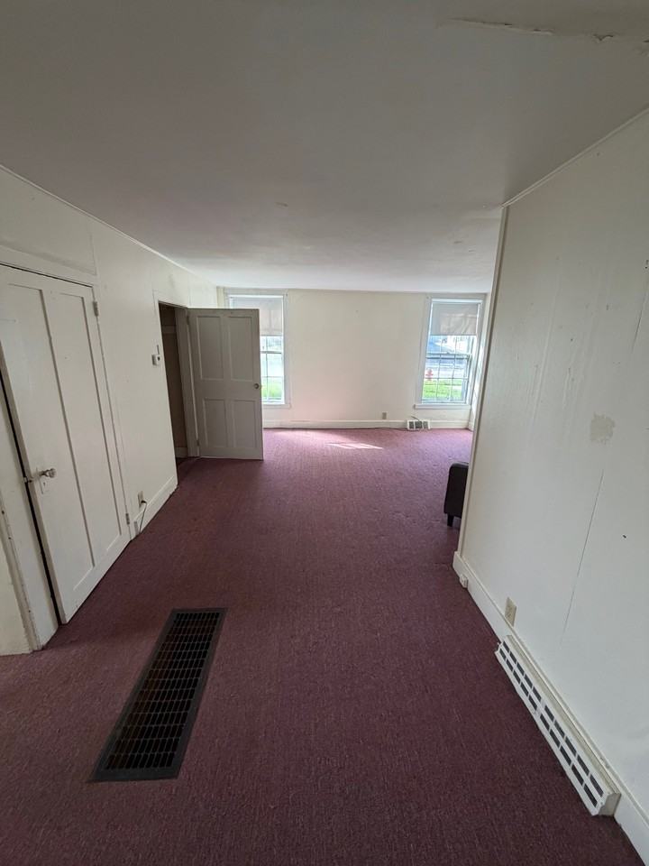 507 W Main St Apt 1r #1R - Photo 3 of 8