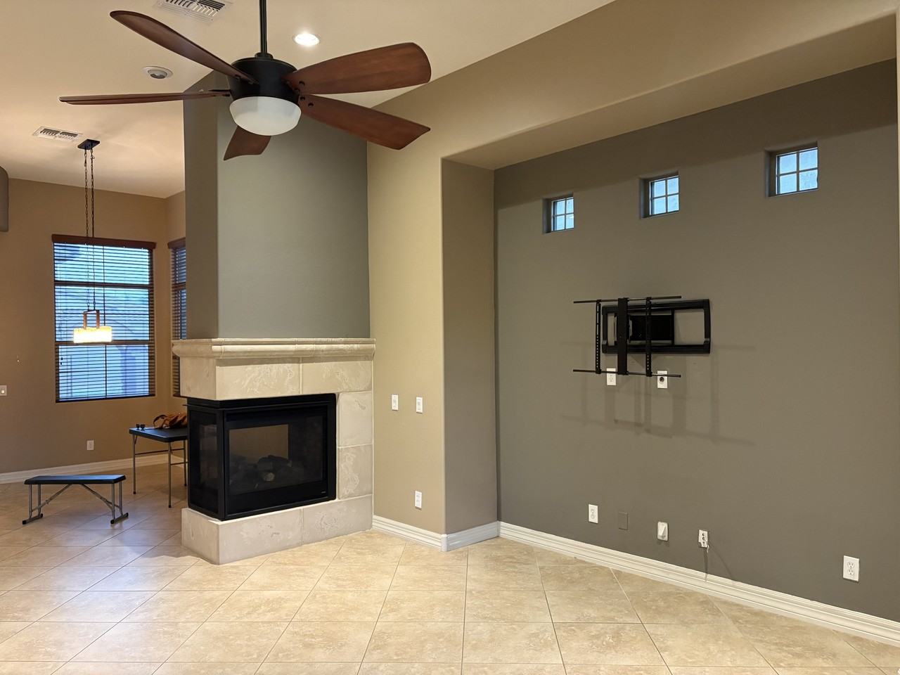 14214 W Harvard St #1 - Photo 2 of 10