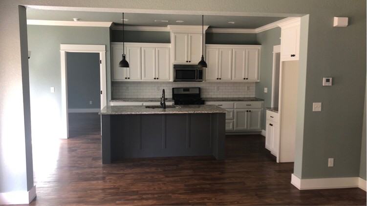 750 Hawthorn Way #750 - Photo 5 of 20