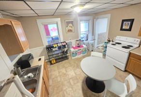 featured image of 139 Greenwood St #2