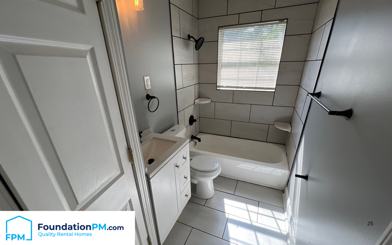 4347 Melwood St #1 - Photo 7 of 13