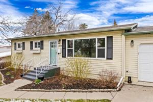 featured image of 1004 11th St Nw #1