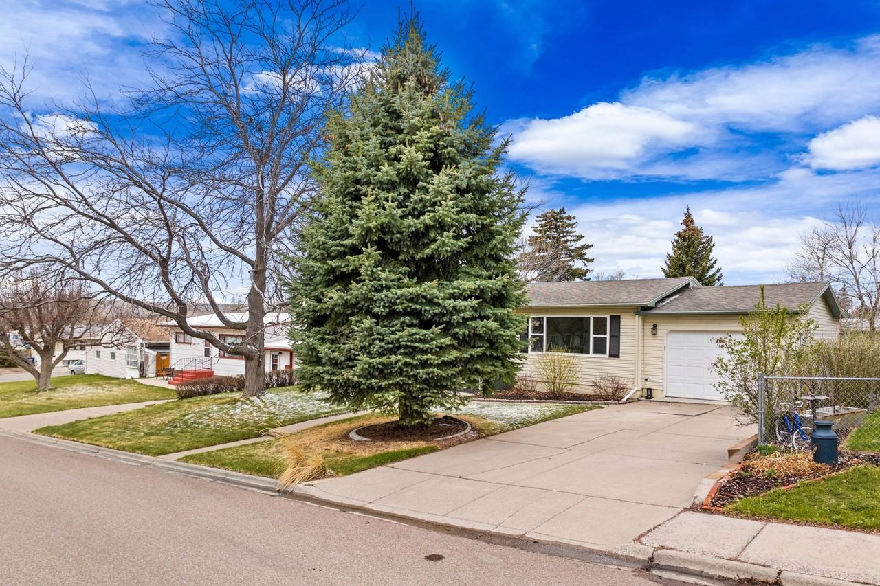 1004 11th St Nw #1 - Photo 6 of 50