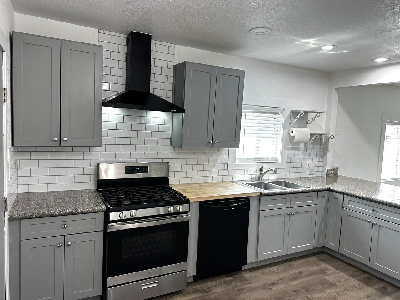 1532 N Calaveras St #1 - Photo 2 of 18