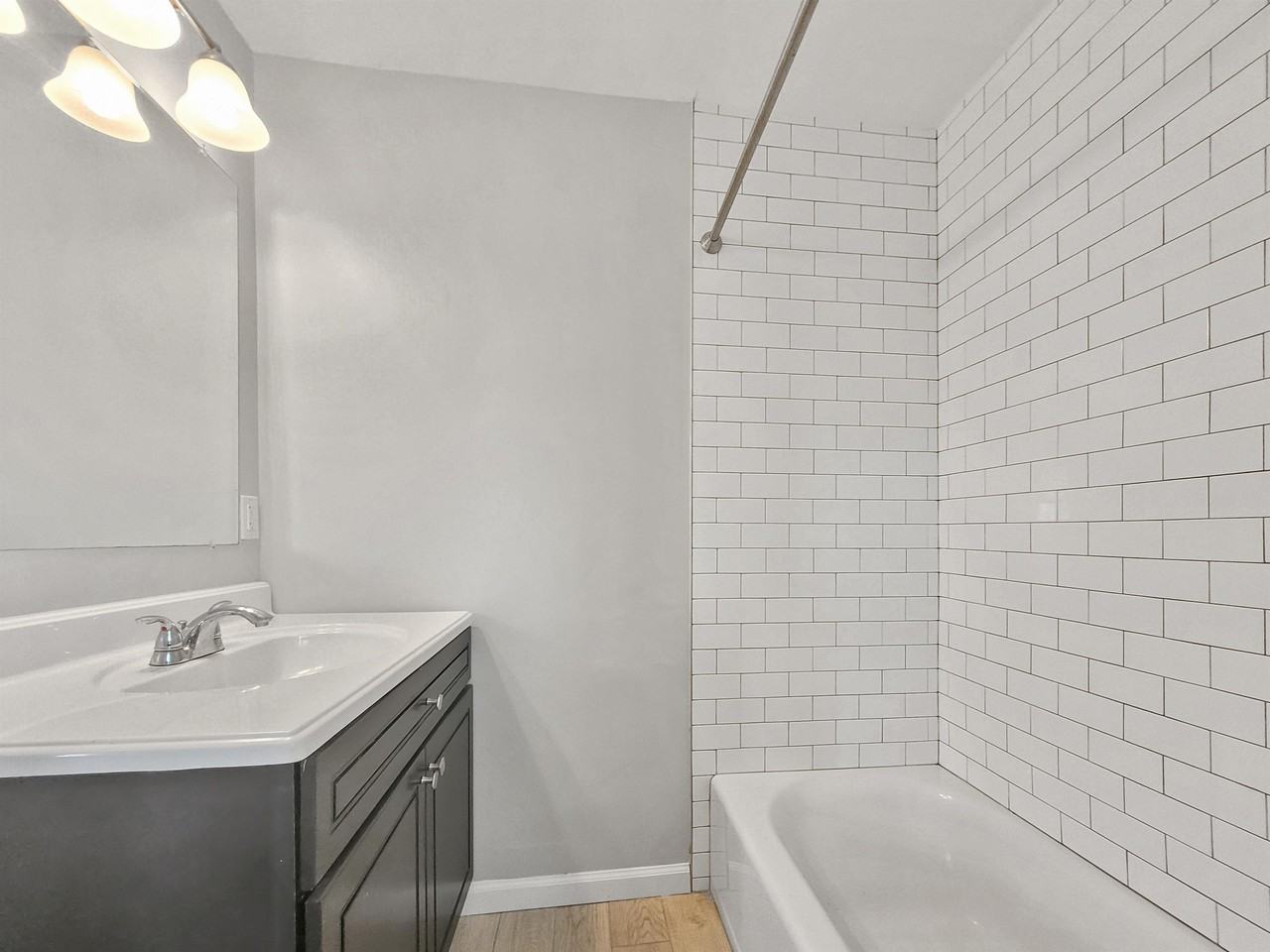 28 Arcadia Street28 Arcadia Street - 2L #2L - Photo 6 of 10