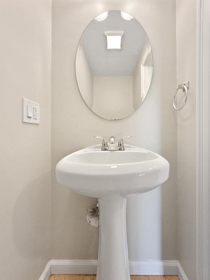 32 Arcadia Street32 Arcadia Street - 1R #1R - Photo 6 of 10