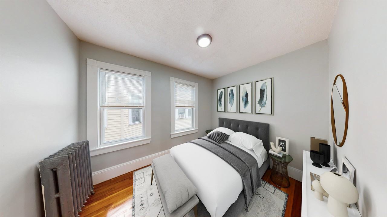 110 Howland Street110 Howland Street - 3 #3 - Photo 4 of 7