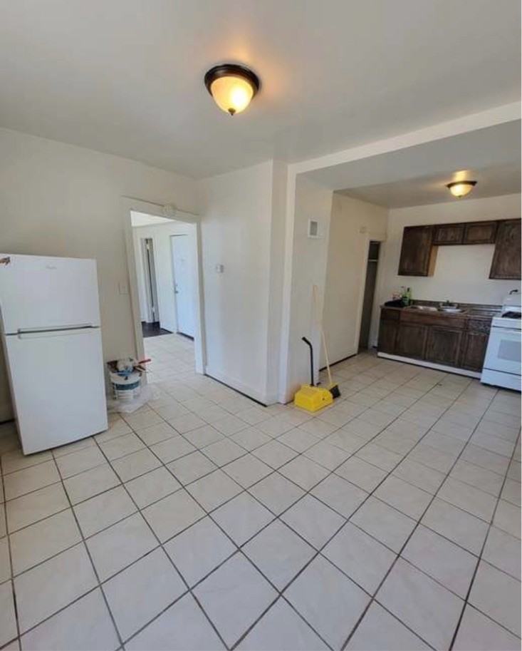 5742 W. Chicago Avenue - 2 East #2EAST - Photo 2 of 11