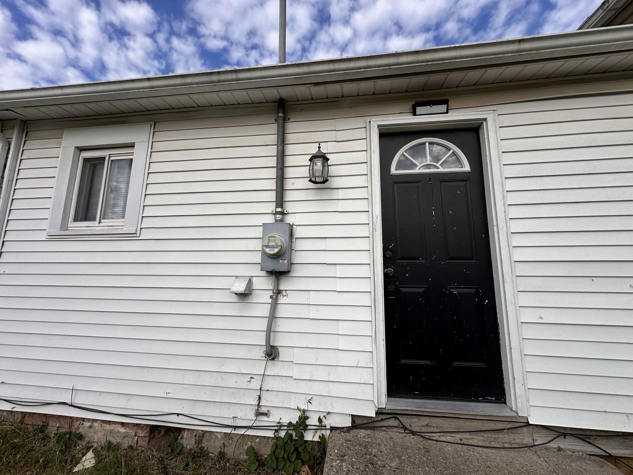 662 E Wheeling St #1 - Photo 2 of 12