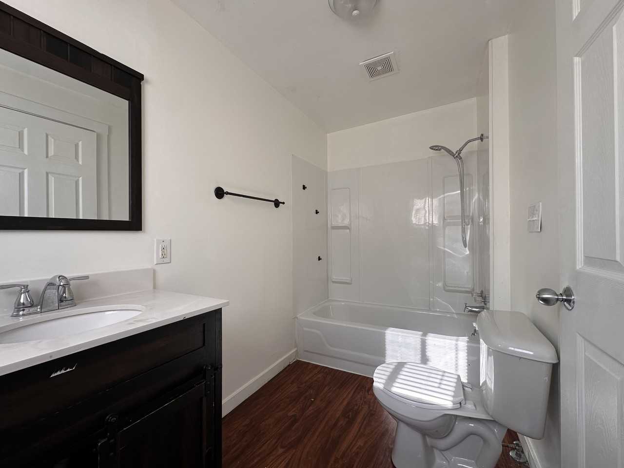 662 E Wheeling St #1 - Photo 5 of 12