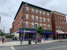 featured image of 743 Park St #4W