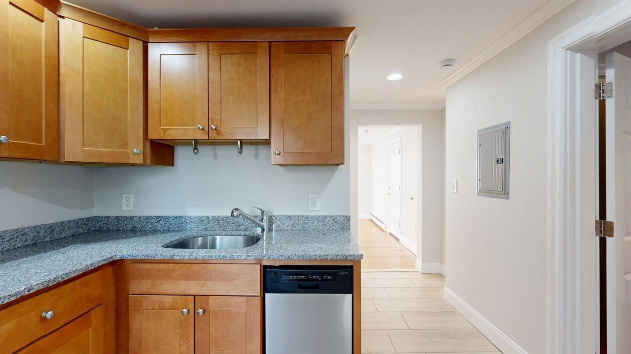 149-151 Princeton Street149-151 Princeton Street - 151-2 #151-2 - Photo 3 of 17