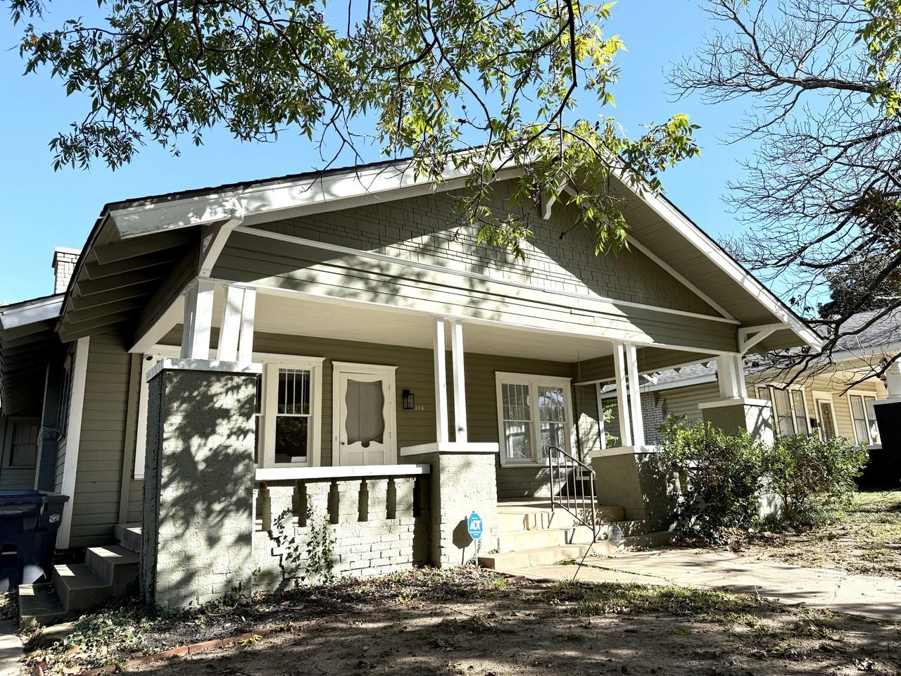 316 K St Sw #1 - Photo 2 of 33