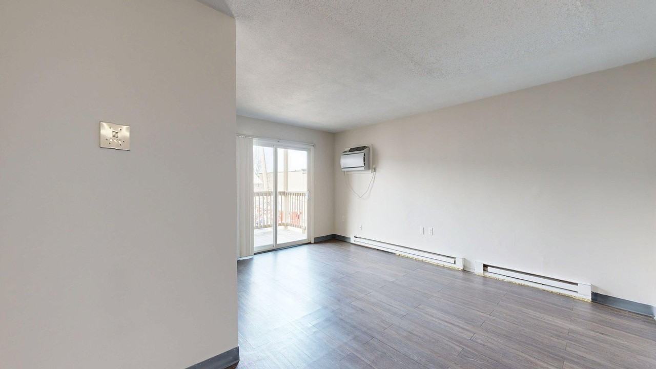 298 Meridian Street298 Meridian Street - 298 - 1 #298-1 - Photo 5 of 15