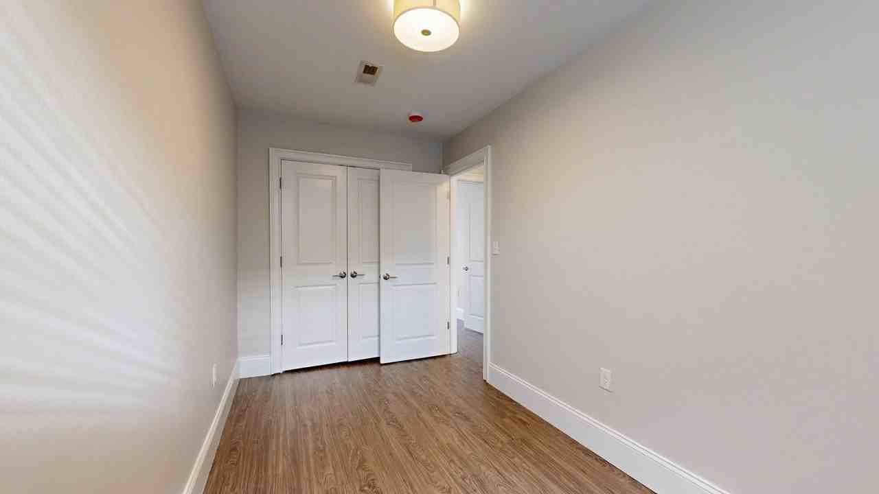 133 Paris Street133 Paris Street - 1 #1 - Photo 6 of 28