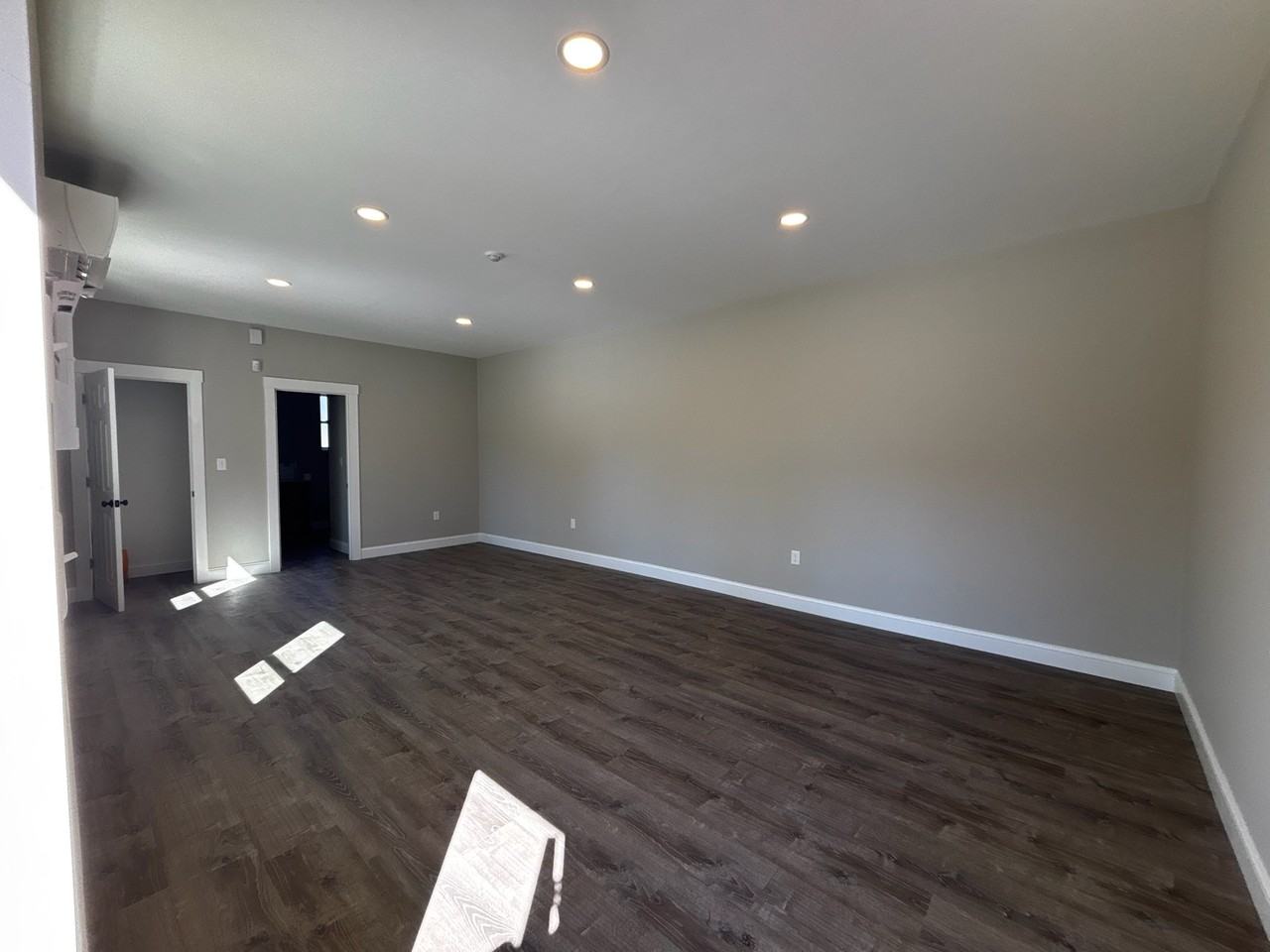 3 Enterprise Ct #B - Photo 7 of 20