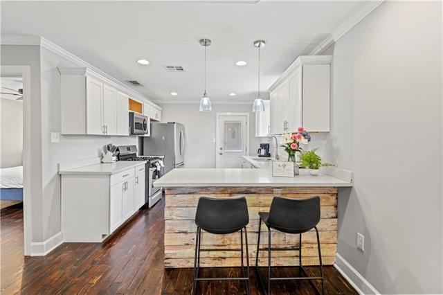 906 Flood St #1 - Photo 4 of 10